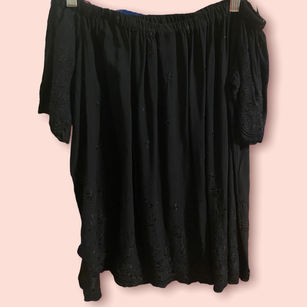 Off the shoulder lace detail top